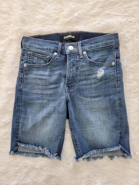 Express Stretch Denim Bermuda High Rise Denim Shorts Raw Hem Women's Size 2
